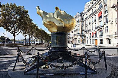 《光与影：33号远征队》Steam峰值接近10万 “夜魔侠”参与配音